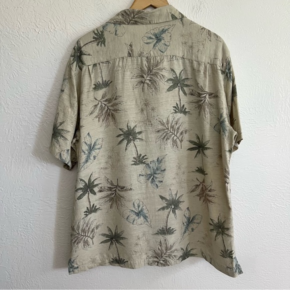 Batik Bay Hawaiian 100% Machine Washable Silk Coconut Palm Button Up Size XL - Picture 5 of 6